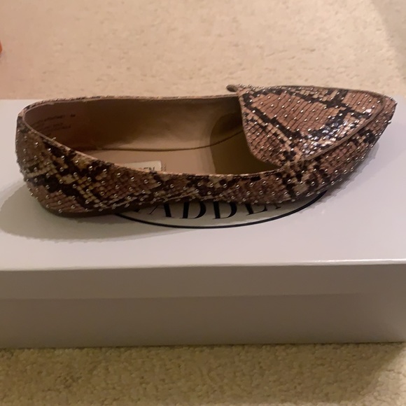 Steve Madden Feather S-Tan Snake Loafer - Picture 9 of 12